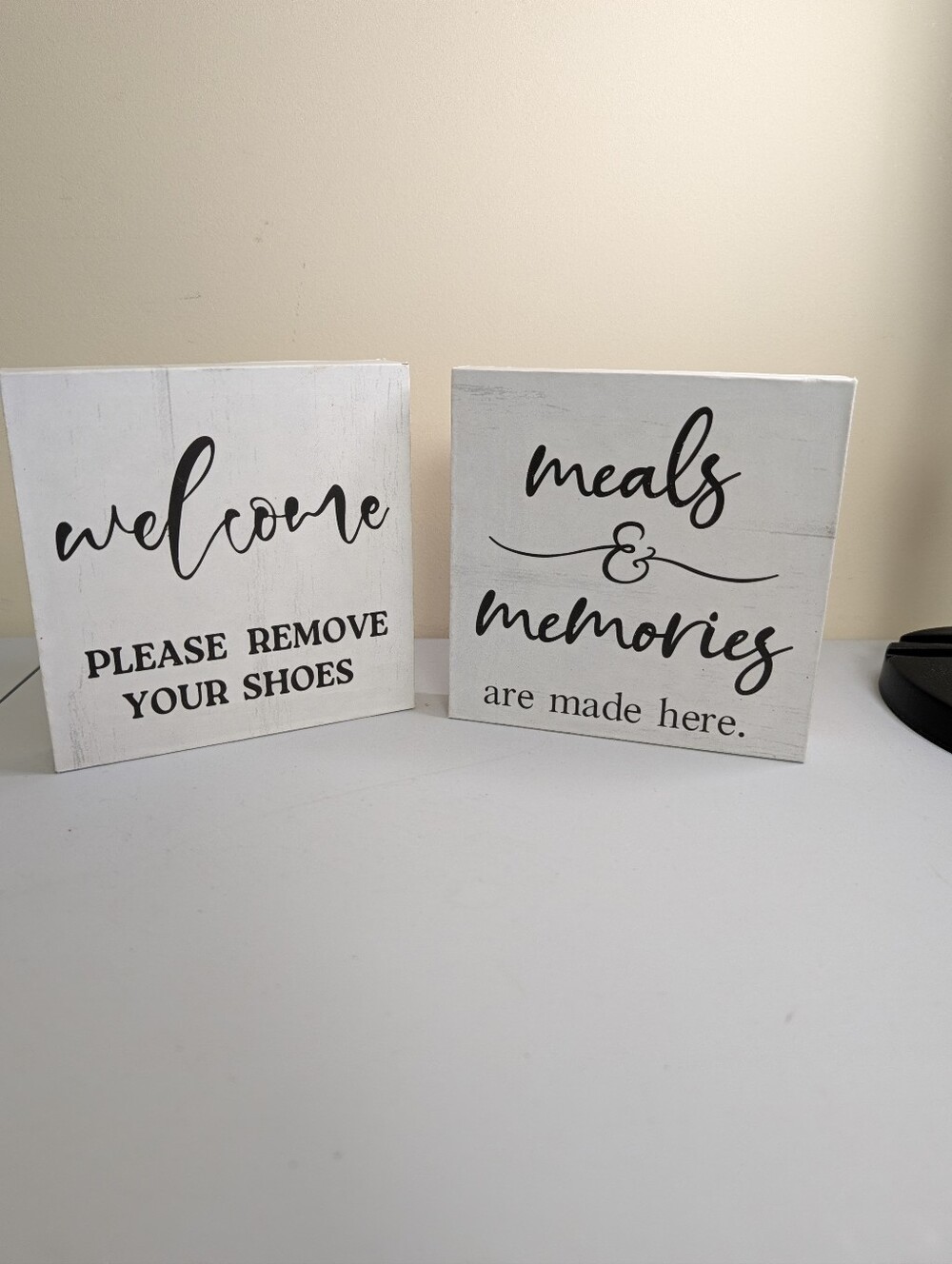 Welcome & Meals Memories Wood Signs - White and Black B39